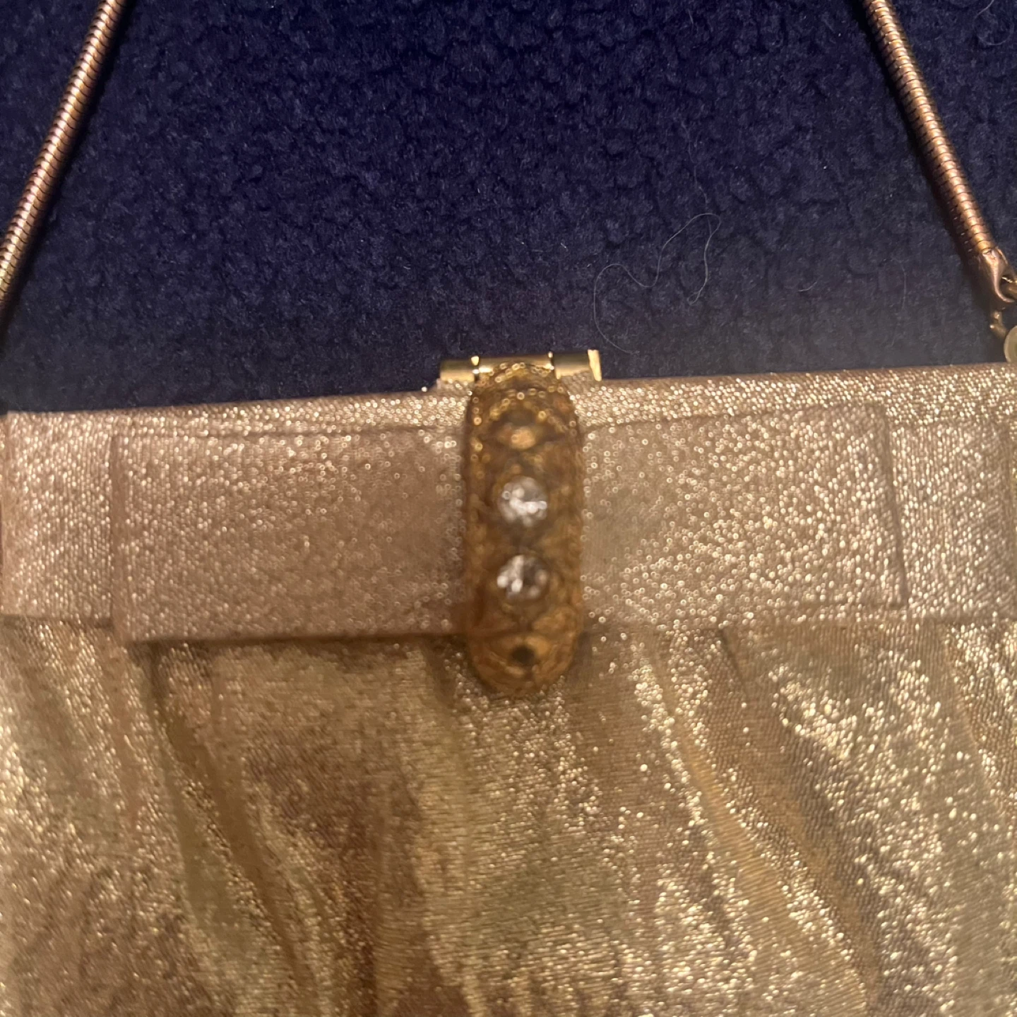 Gold evening purse with chain - photo 2