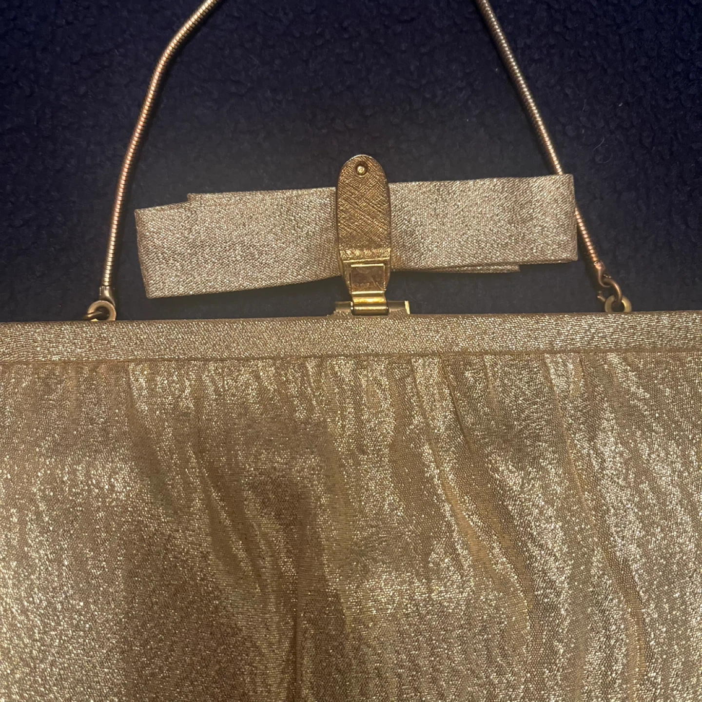 Gold evening purse with chain - photo 3