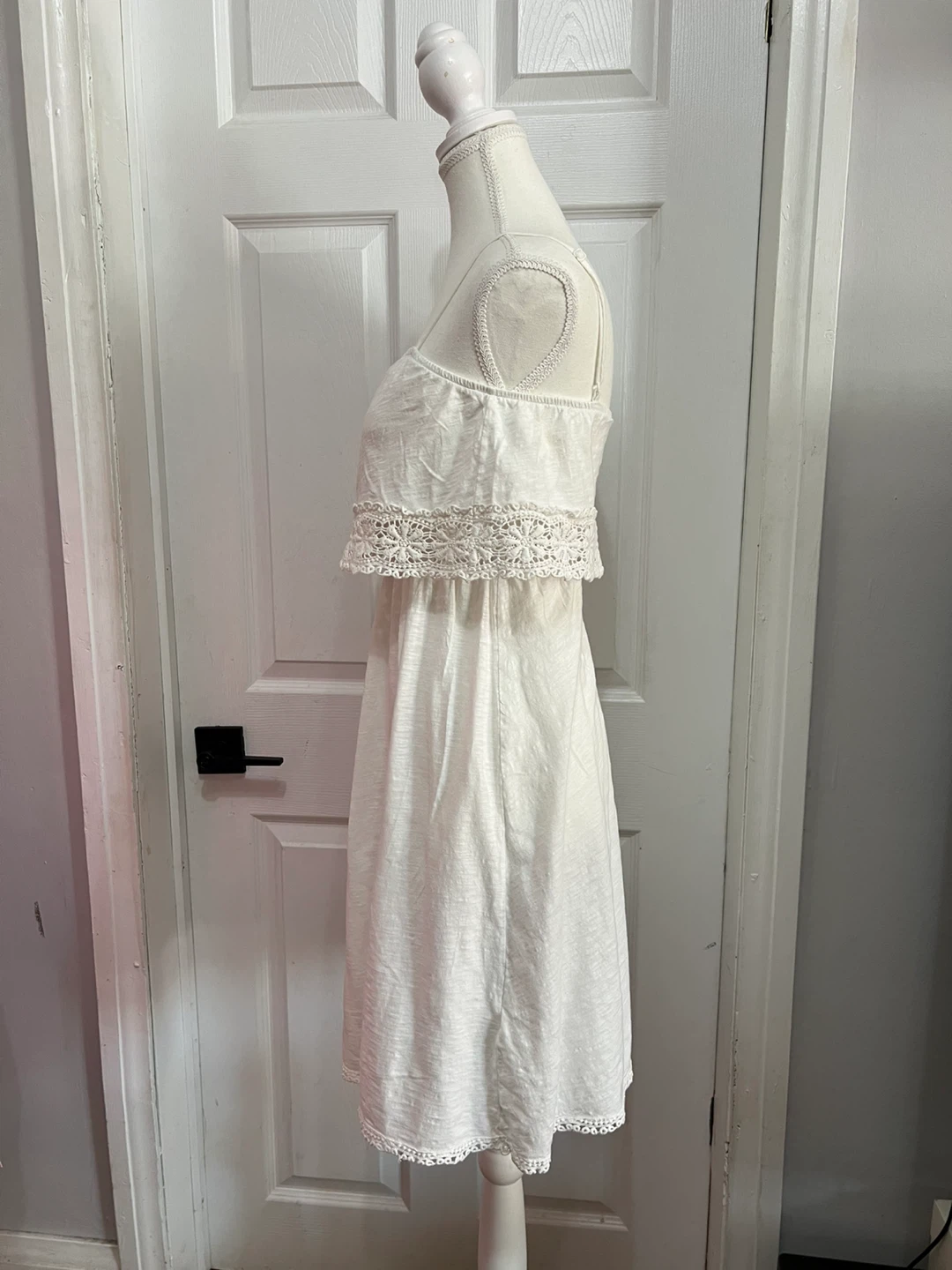 Knee length white dress - photo 2