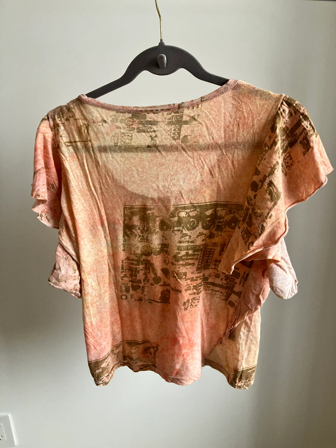 Women's Pink Graphic Ruffle Sleeve Shirt - photo 4
