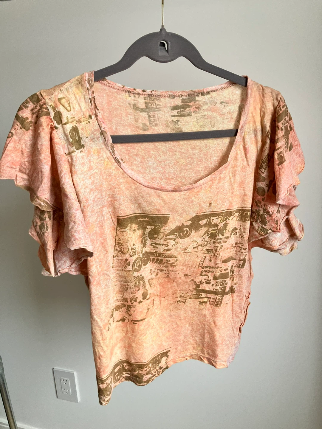 Women's Pink Graphic Ruffle Sleeve Shirt