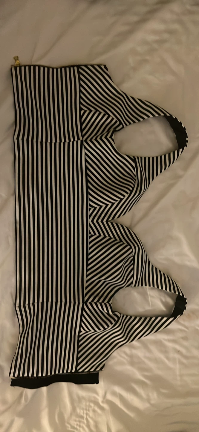 Black and White Stripes Top - Guess - photo 2