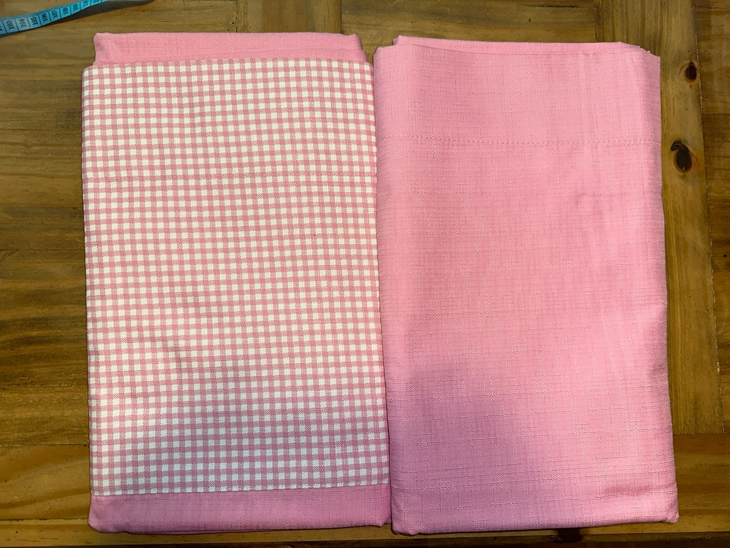 Pink / white bedroom curtains