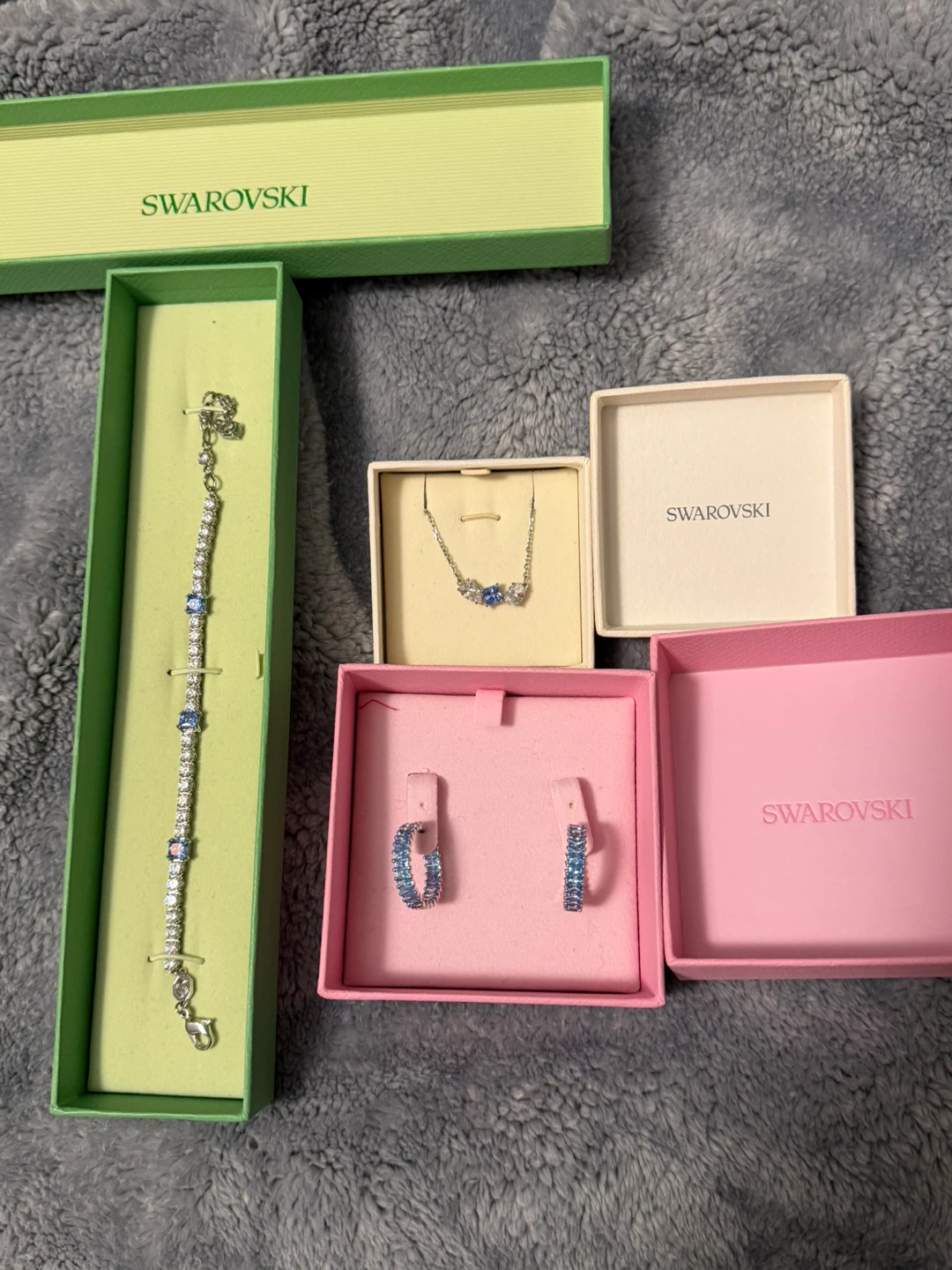 Swarovski Jewelry Set - Bracelet, Necklace, Earrings