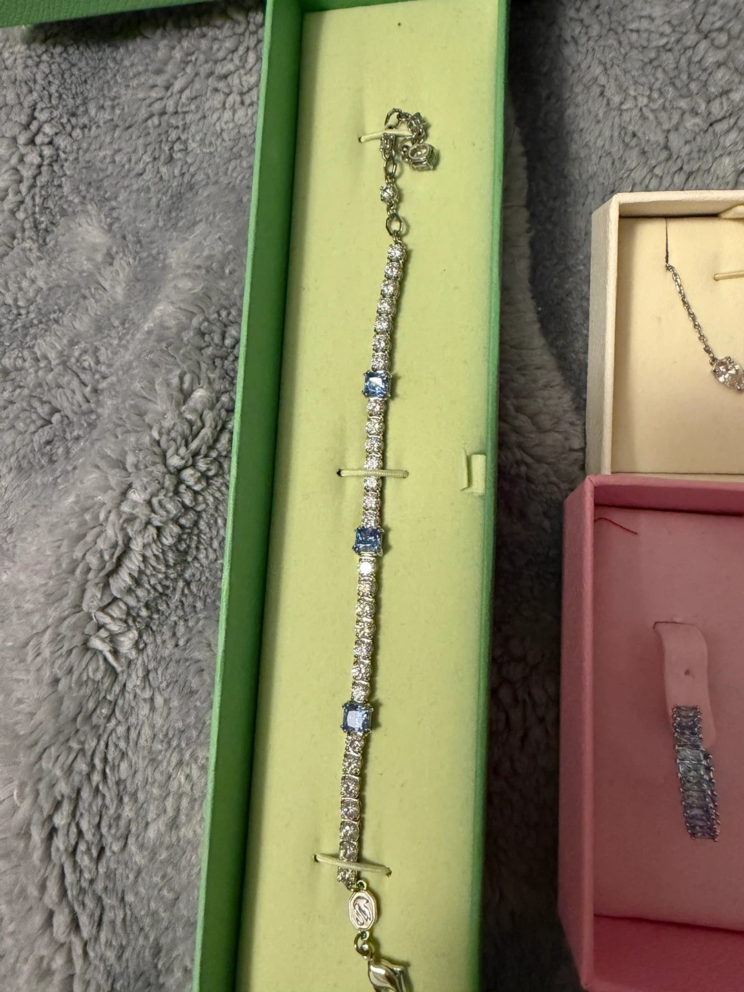 Swarovski Jewelry Set - Bracelet, Necklace, Earrings - photo 3