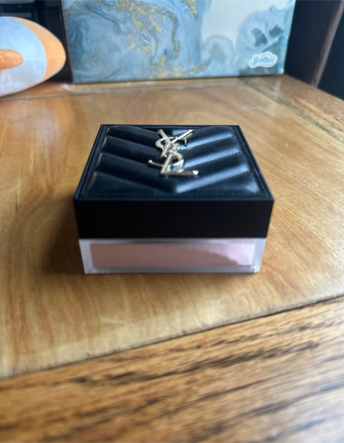 Yves Saint Laurent All Hours Hyper Blur Loose Powder 04 Lavender - photo 3