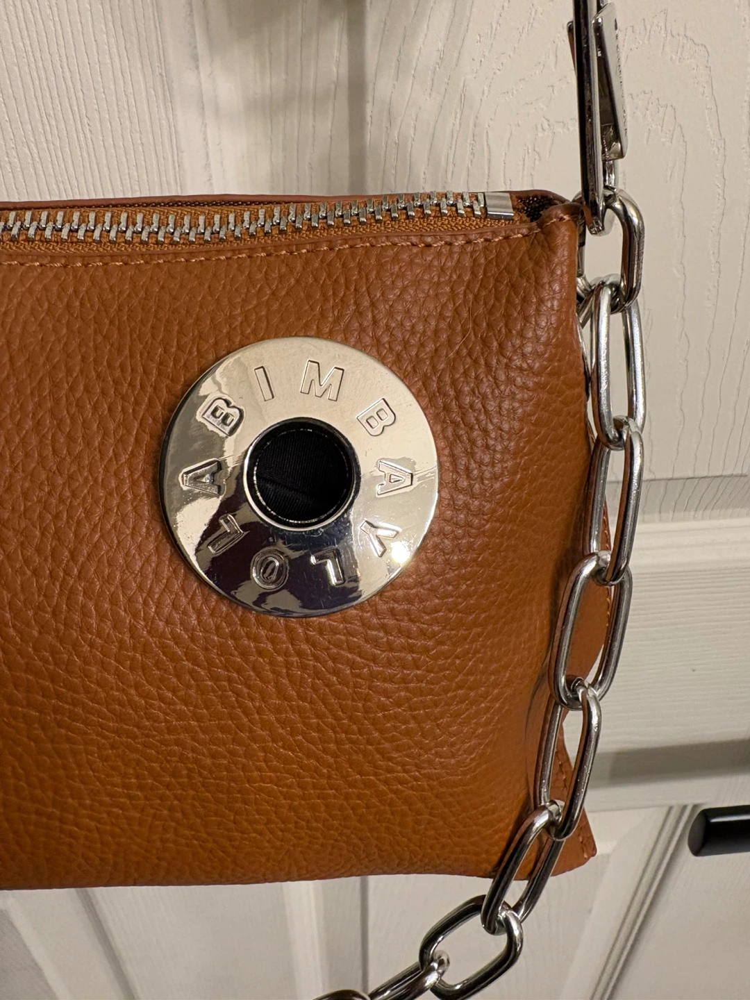 BIMBA Y LOLA Brown Vegan Leather Crossbody Bag with Chain Strap - photo 3