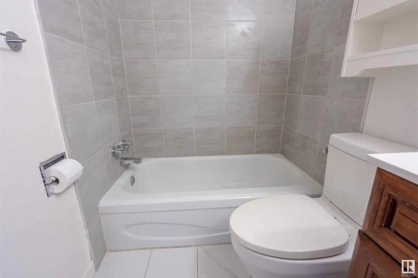 2bed 1 bath - photo 2