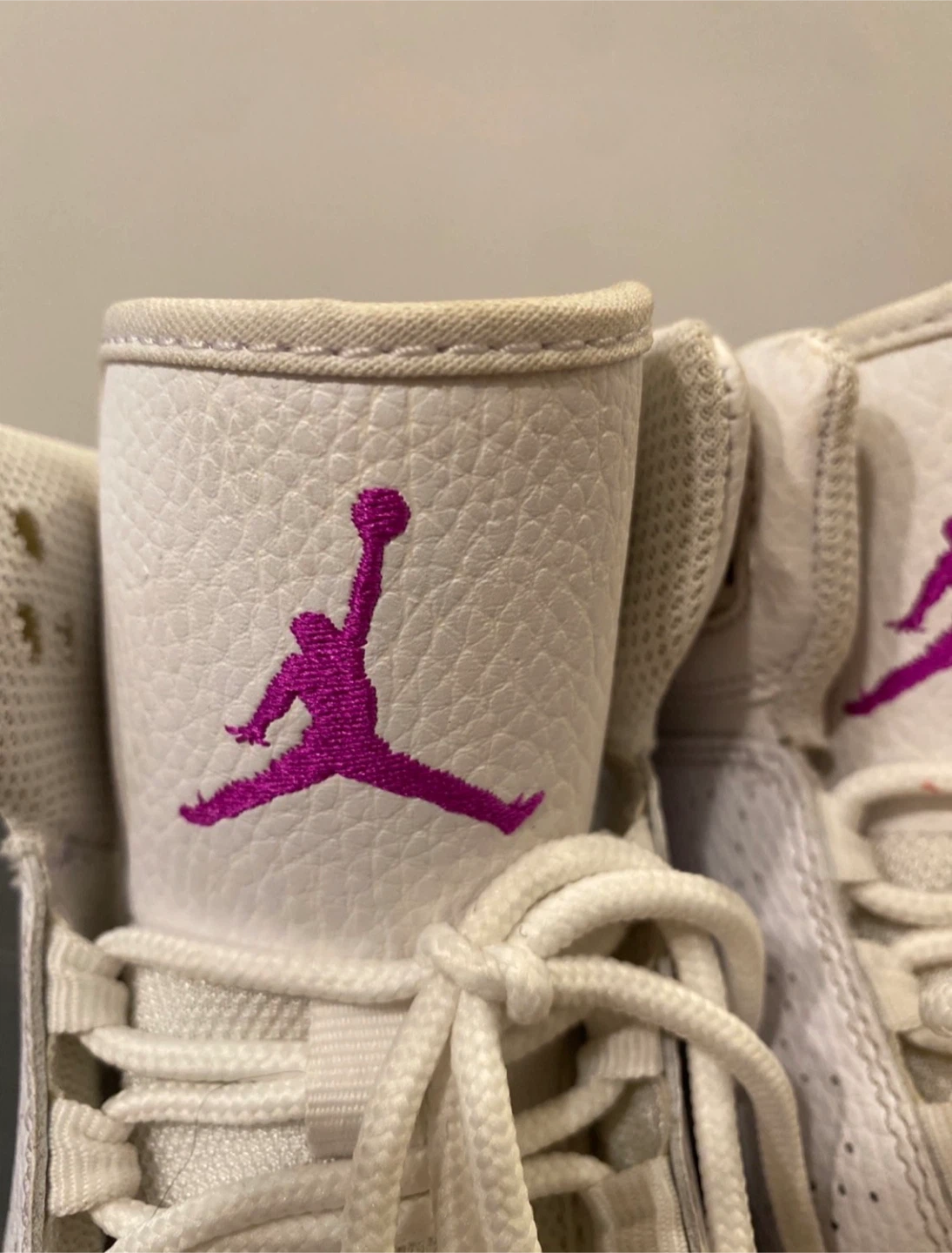 Jordan Air 1 High OG Shoes size 6,5Y - photo 5