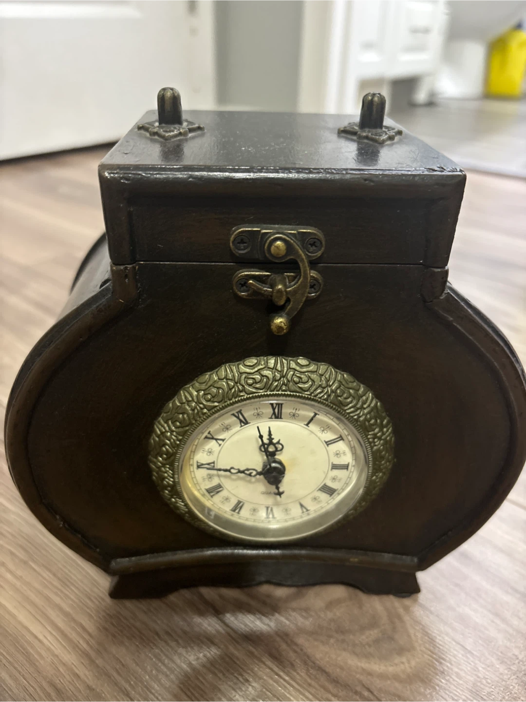 Victorian Vintage Box Clock