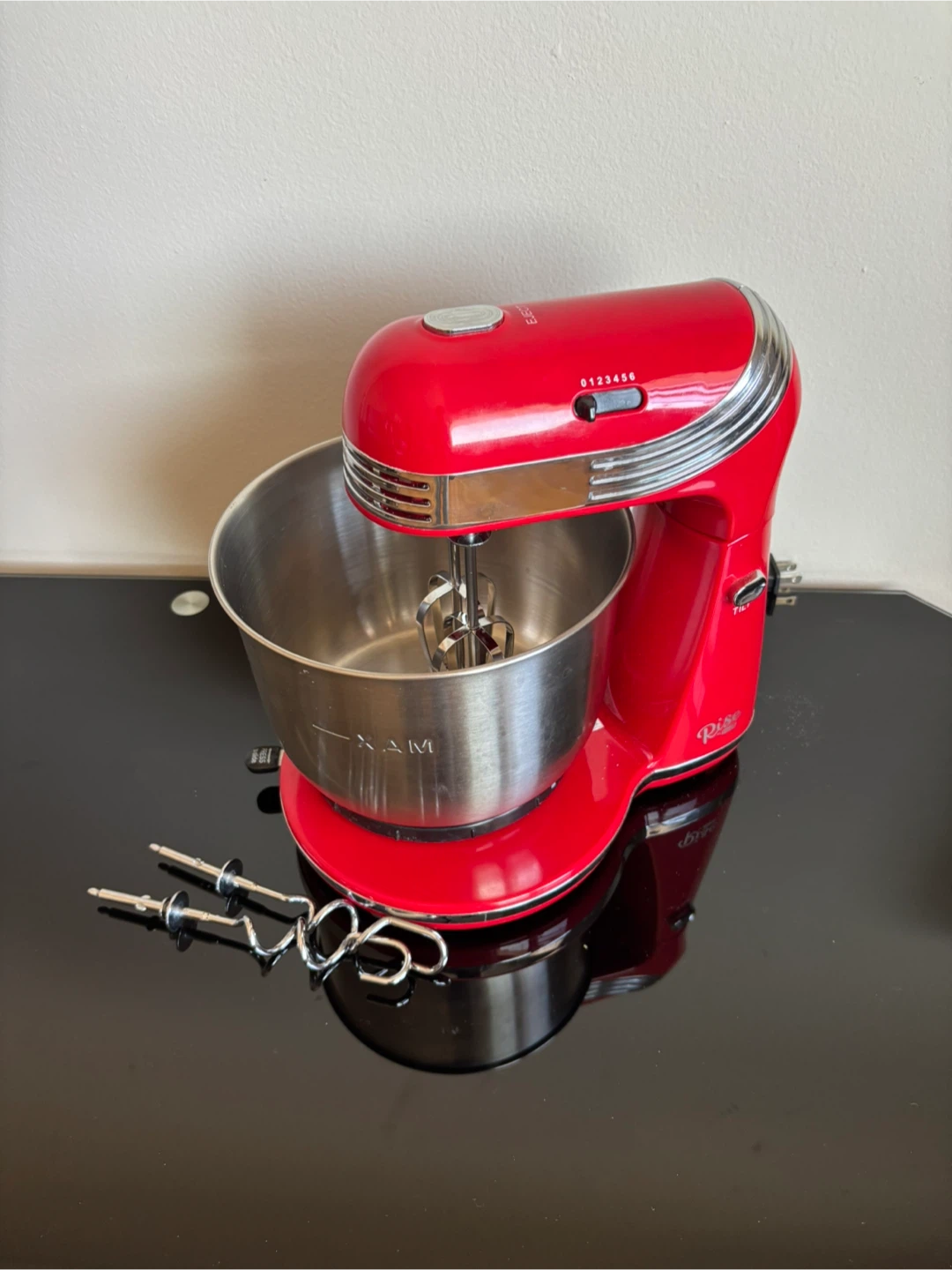 Red Hand Mixer with Stainless Steel Bowl - photo 3