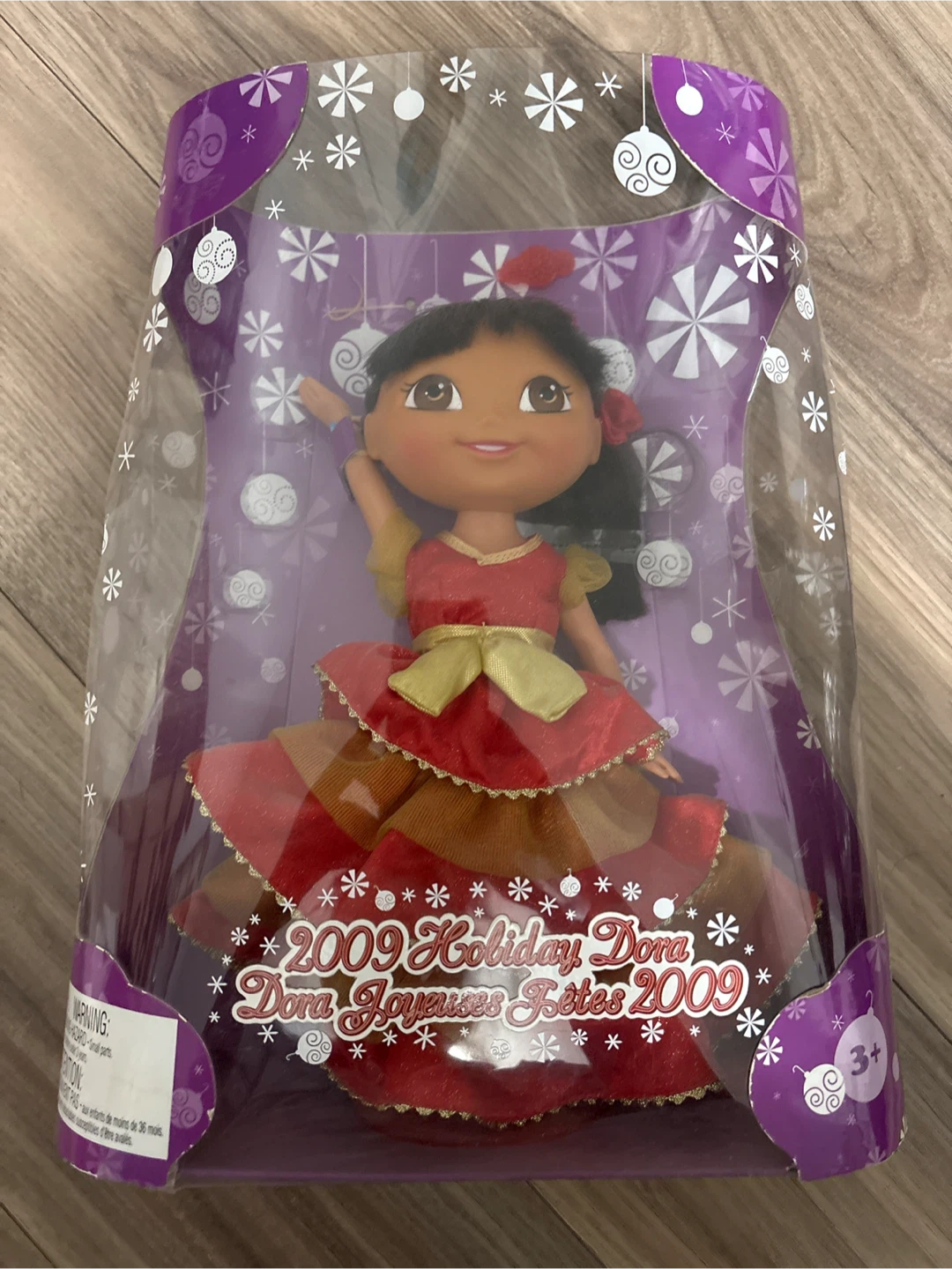 2009 Holiday Dora Doll - Fisher-Price