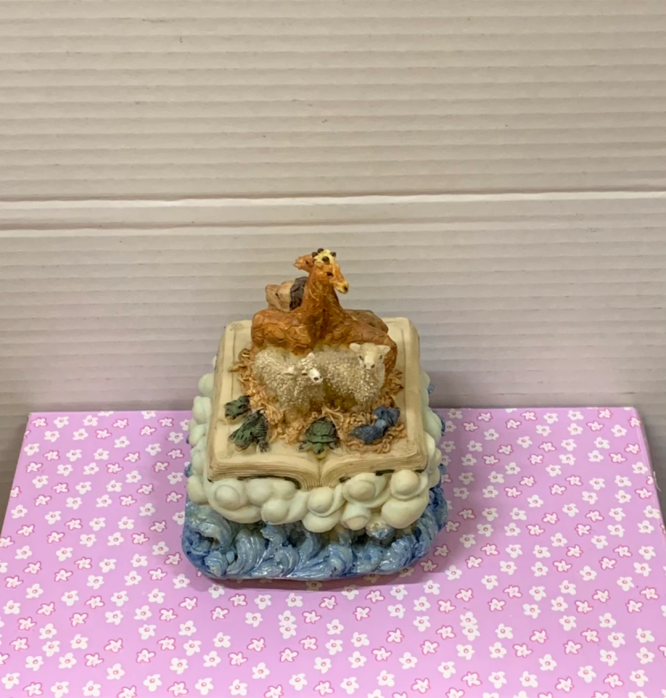 Noah’s Ark Themed Music Box – Wind-Up Resin Figurine w/ Animals