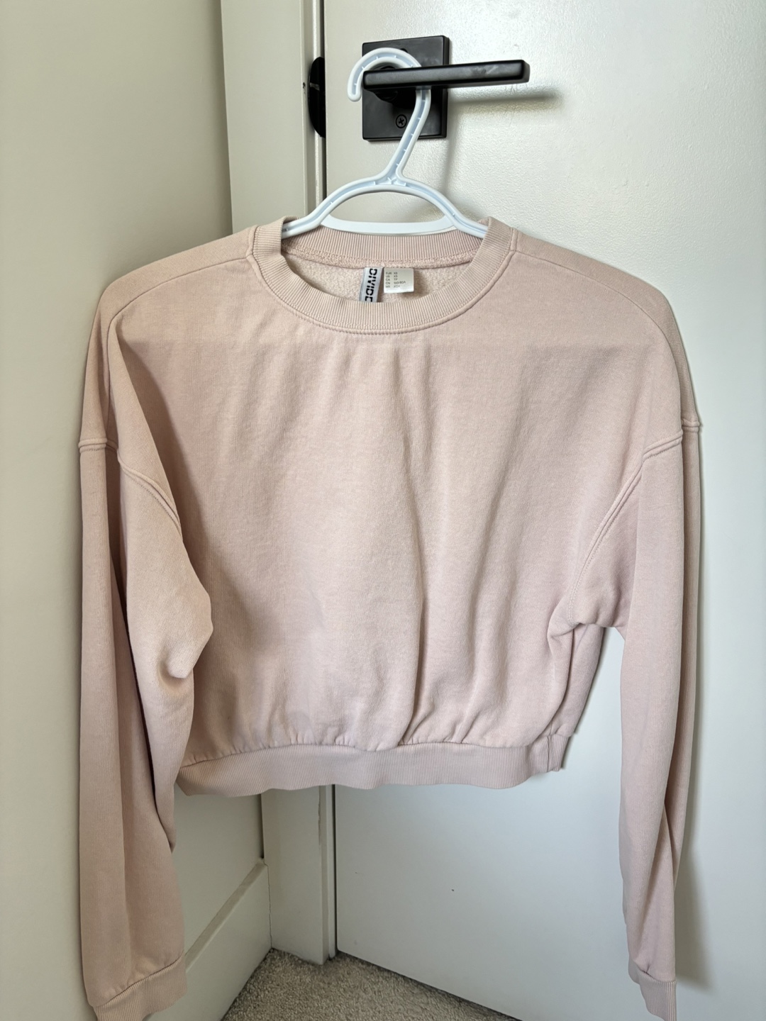 H&M Divided Pink Crewneck Sweatshirt