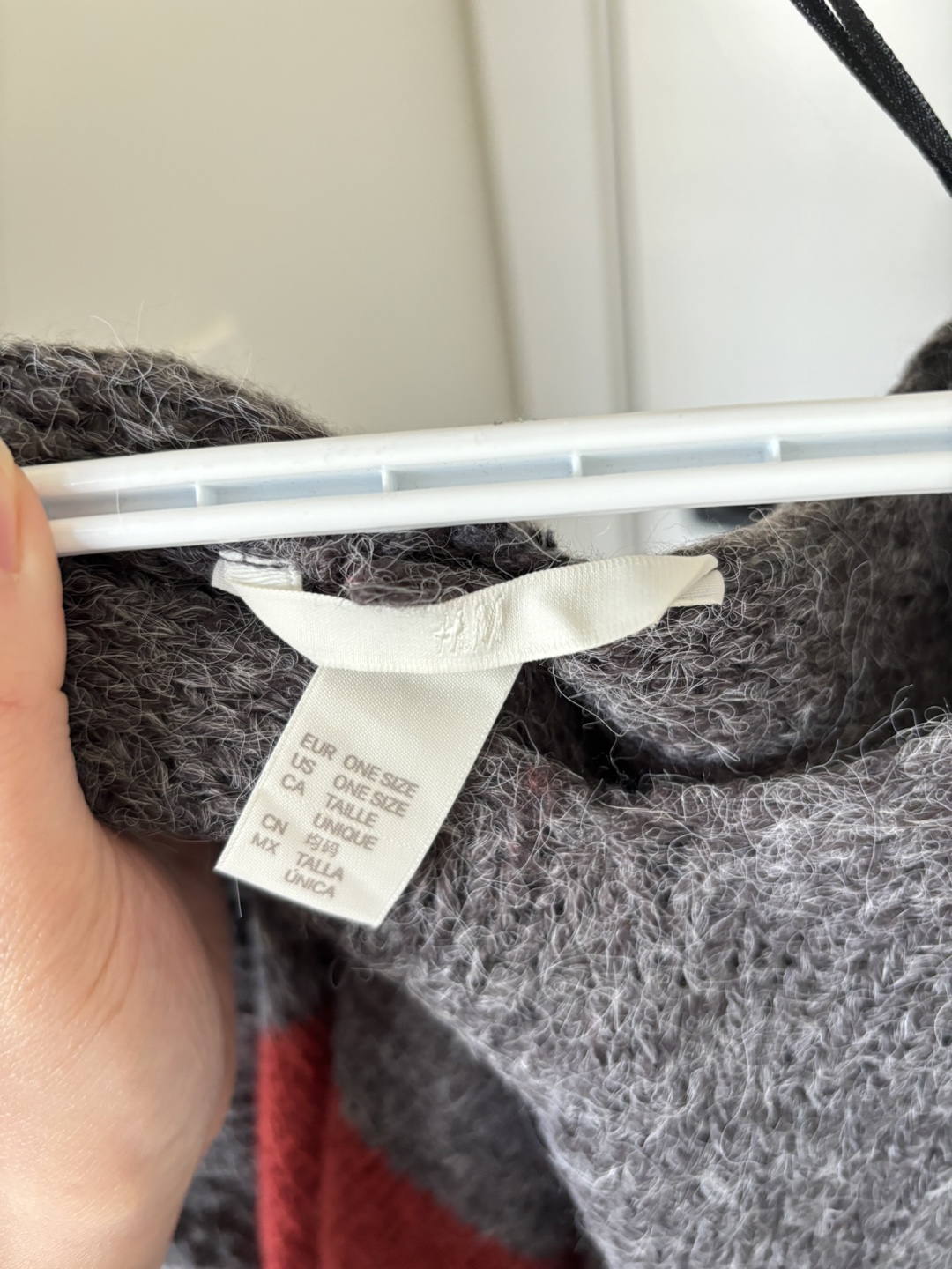 H&M Grey and Red Knit Poncho - One Size - photo 3