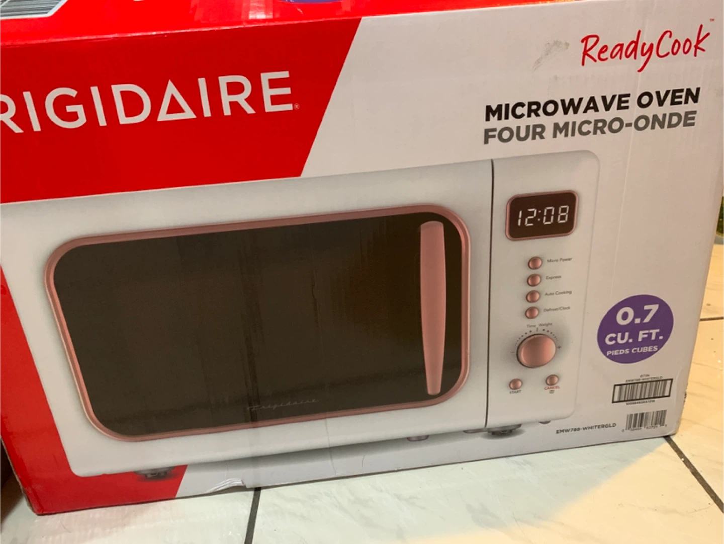 Frigidaire ReadyCook Microwave Oven *BRAND NEW IN BOX*