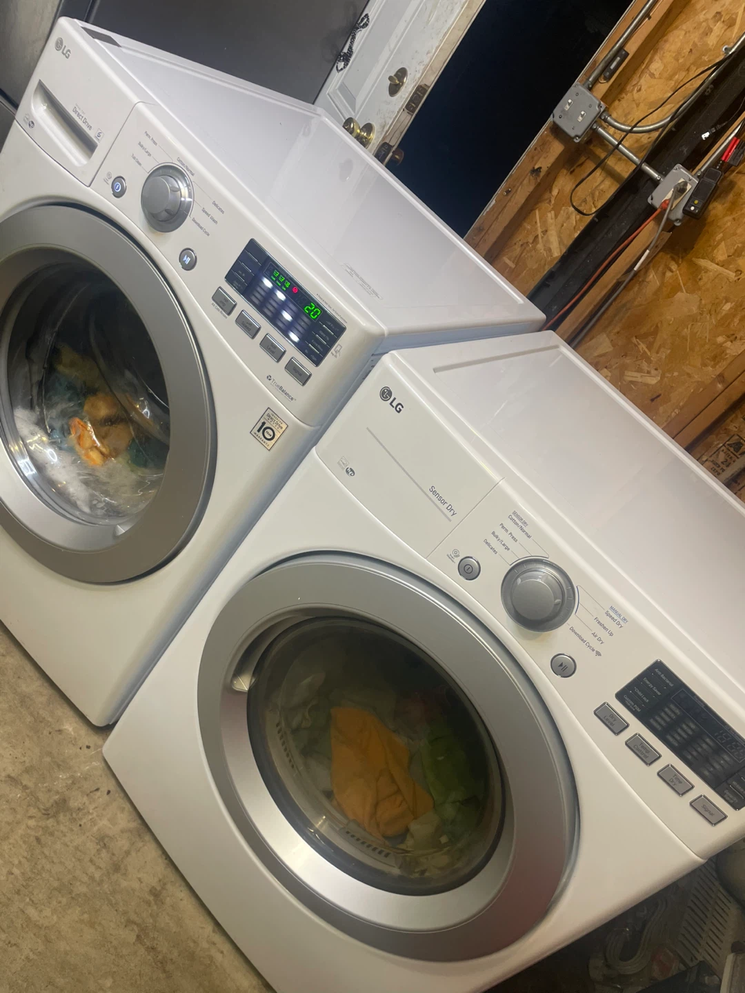 LG Front Load Washer and Dryer Set - photo 2