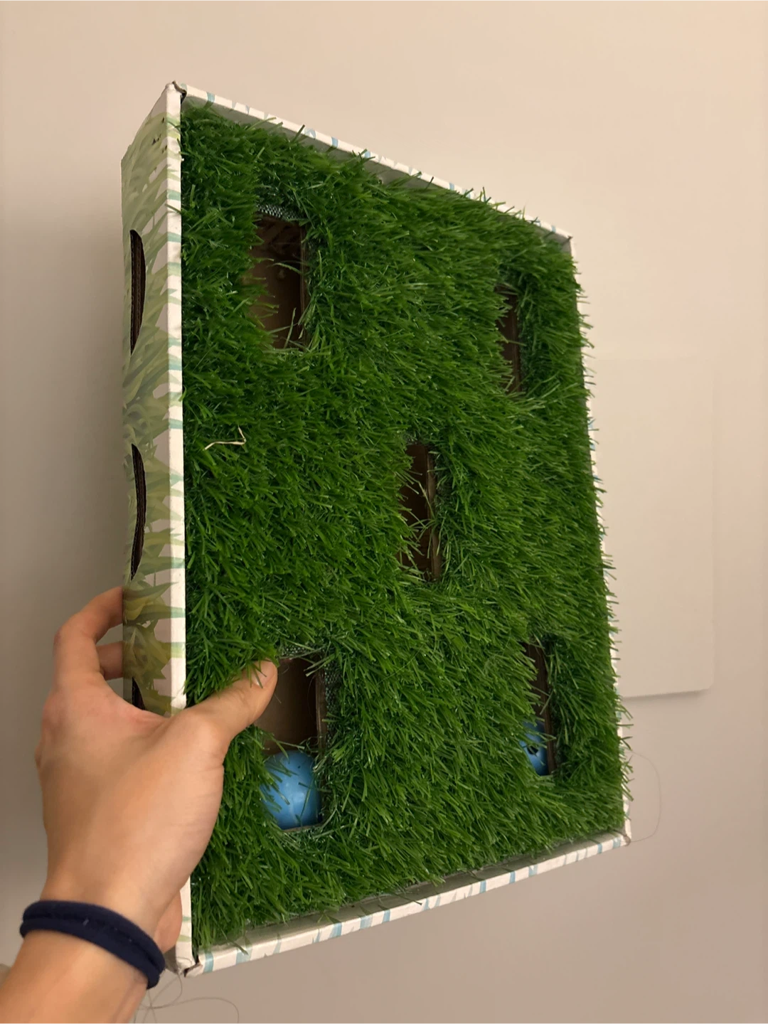 Cat Scratching Pad with Artificial Grass