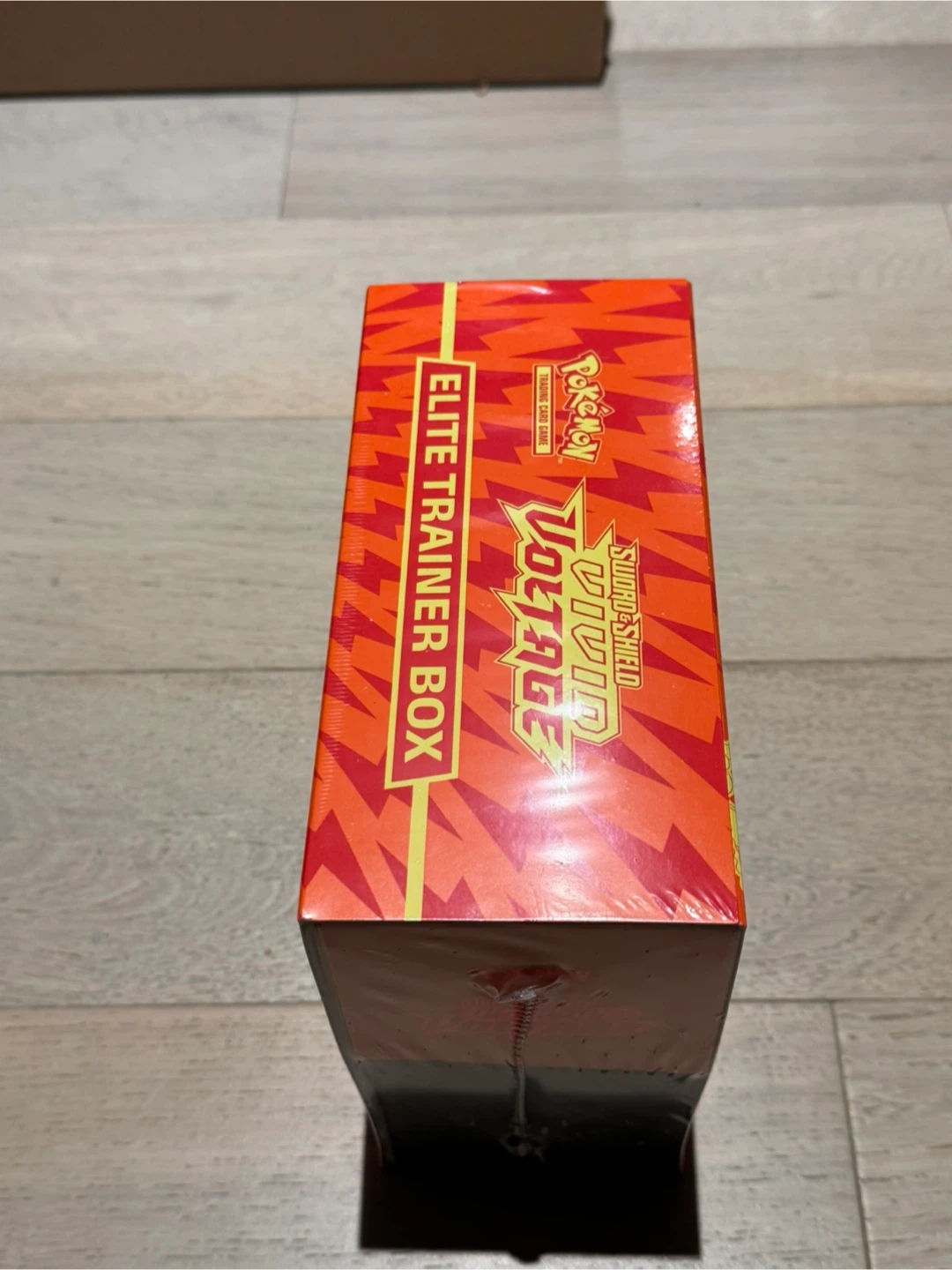 Pokemon Vivid Voltage Elite Trainer Box - photo 5