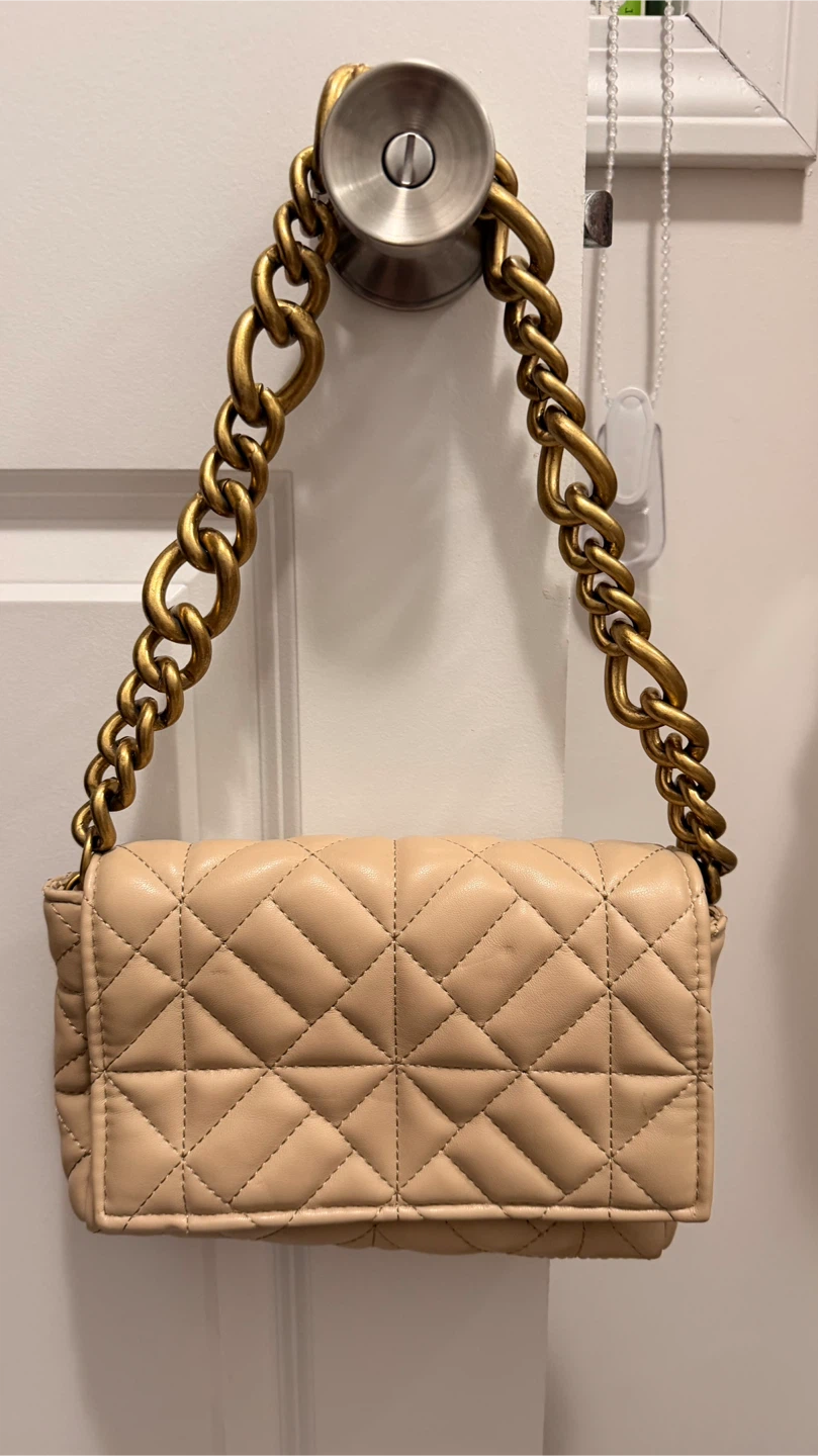 Quilted Shoulder Bag with Gold Chain