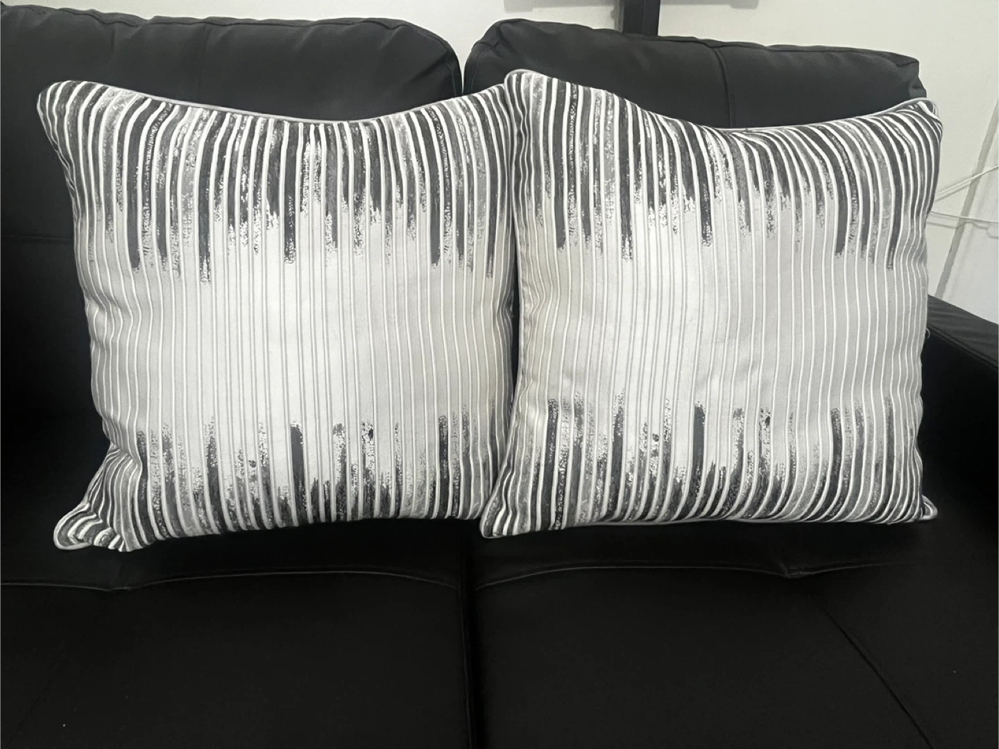 Decorative Abstract Throw Pillows - photo 3