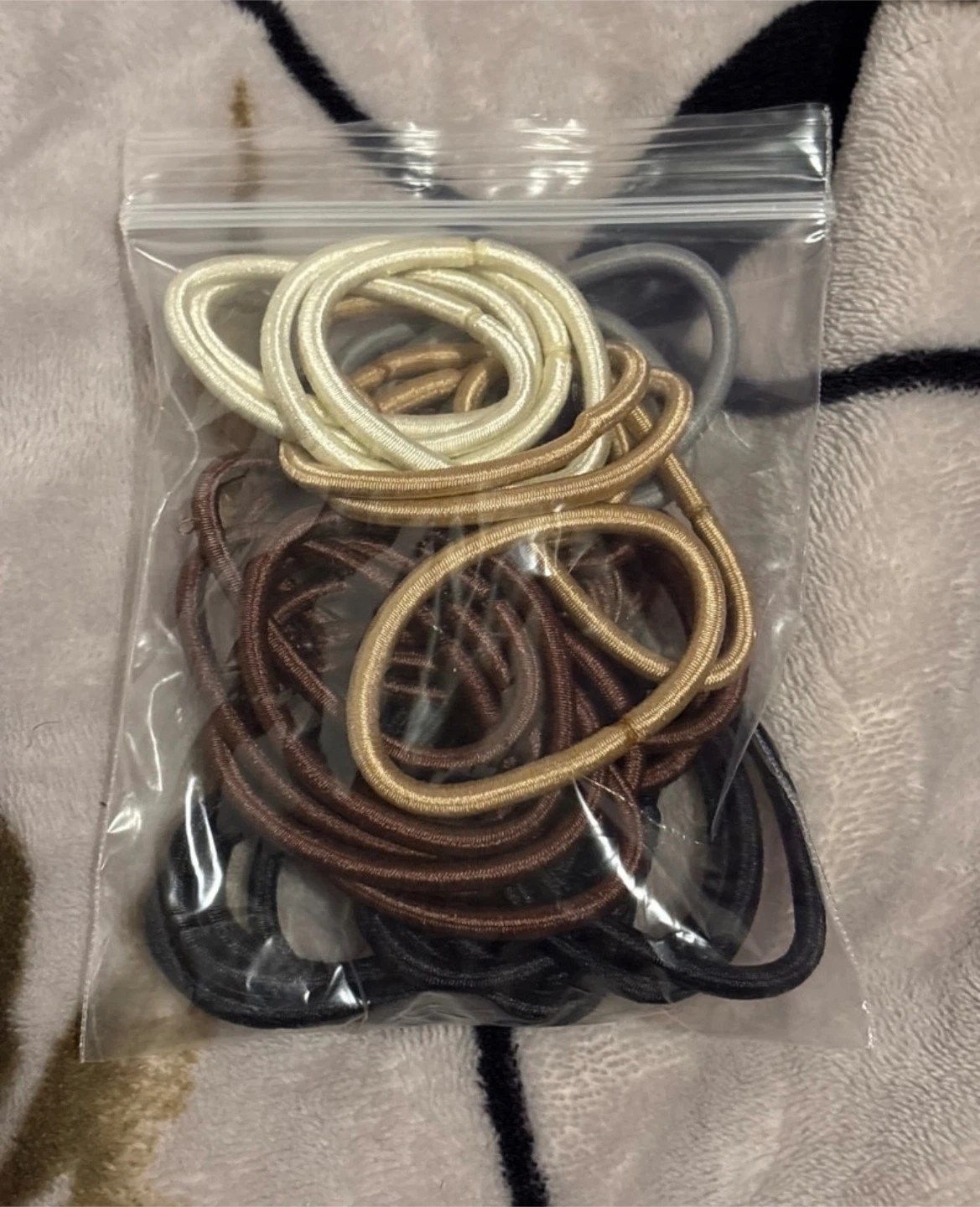Brand new Hair Elastics assortment colours