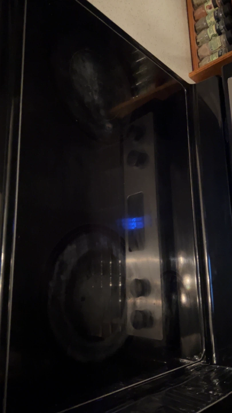 Whirlpool Electric Stove Oven 30” - photo 4