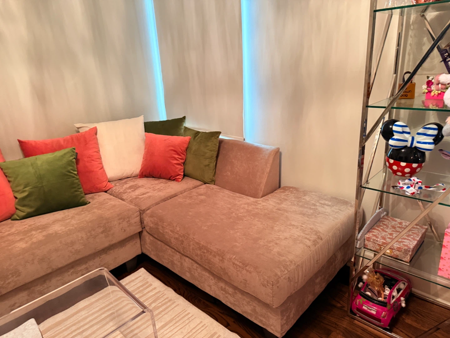 Sectional Sofa with Chaise - photo 2