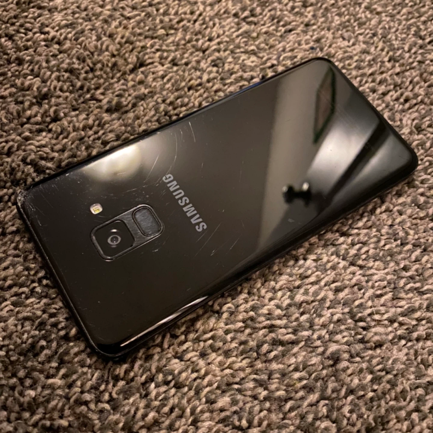 Samsung Galaxy A8 (2018) 32GB - Black / Carrier Unlocked