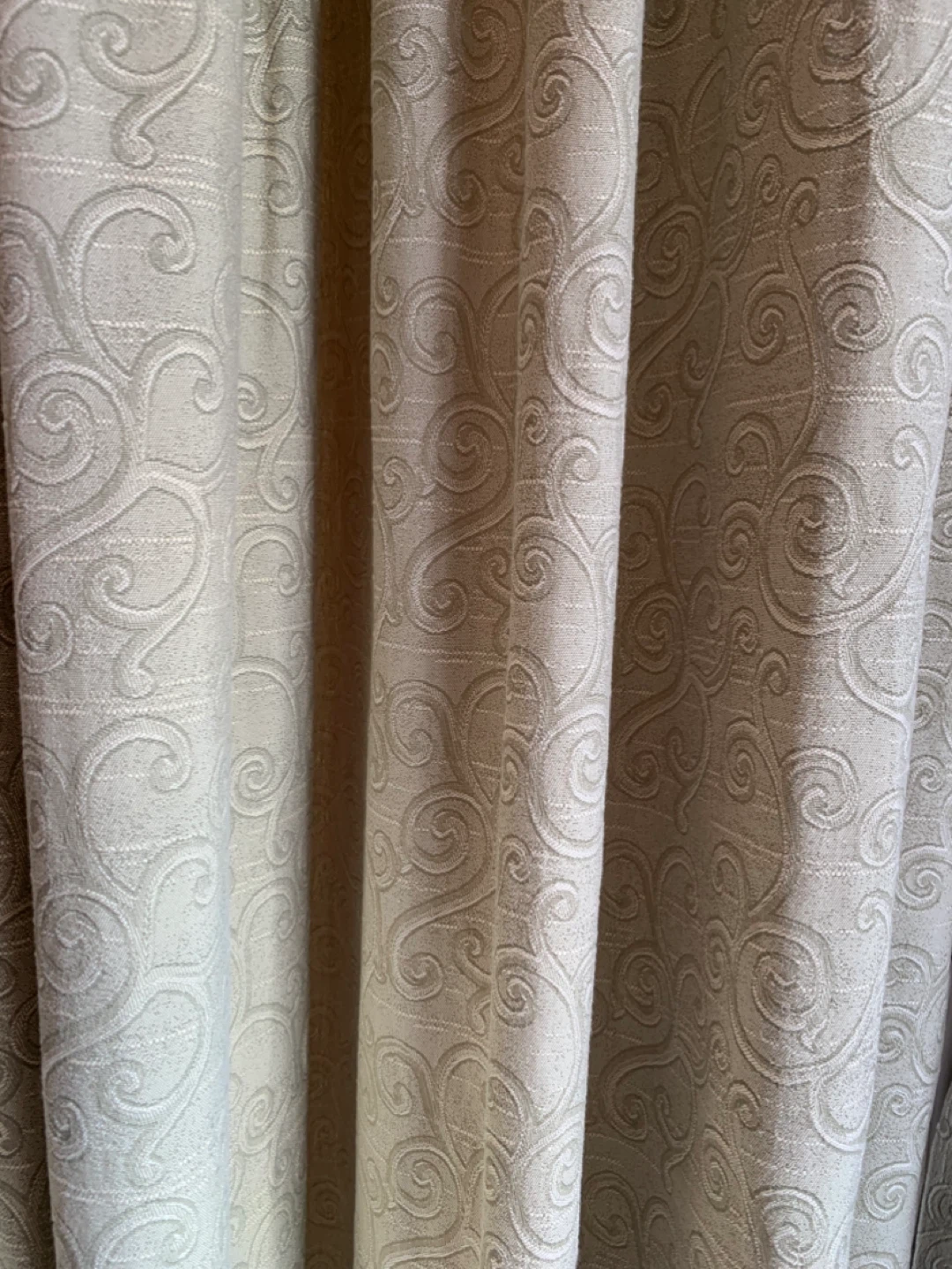 Textured Pleated Curtain with Tassel Tie-Back - photo 4