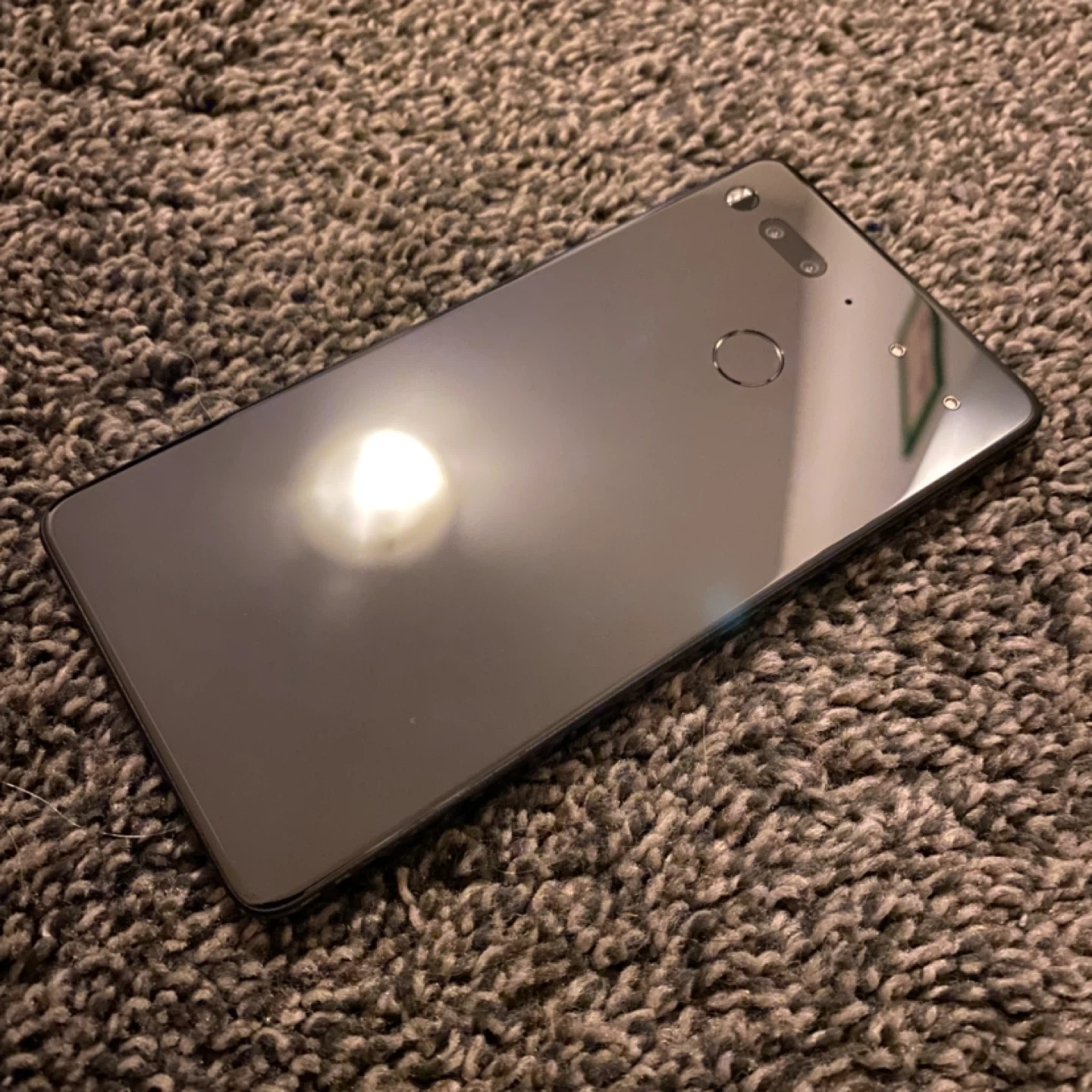 Essential Phone PH-1 128GB - Black Moon / Carrier Unlocked - photo 2