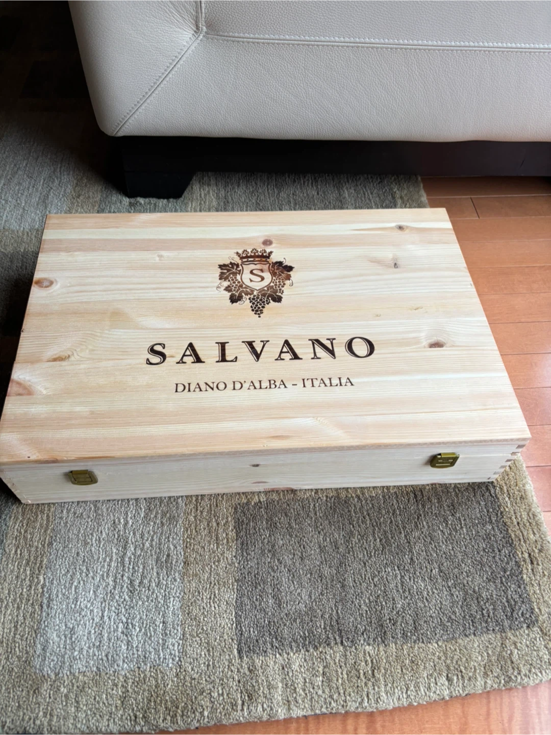 Salvano Diano D'Alba Italia Wooden Wine Box