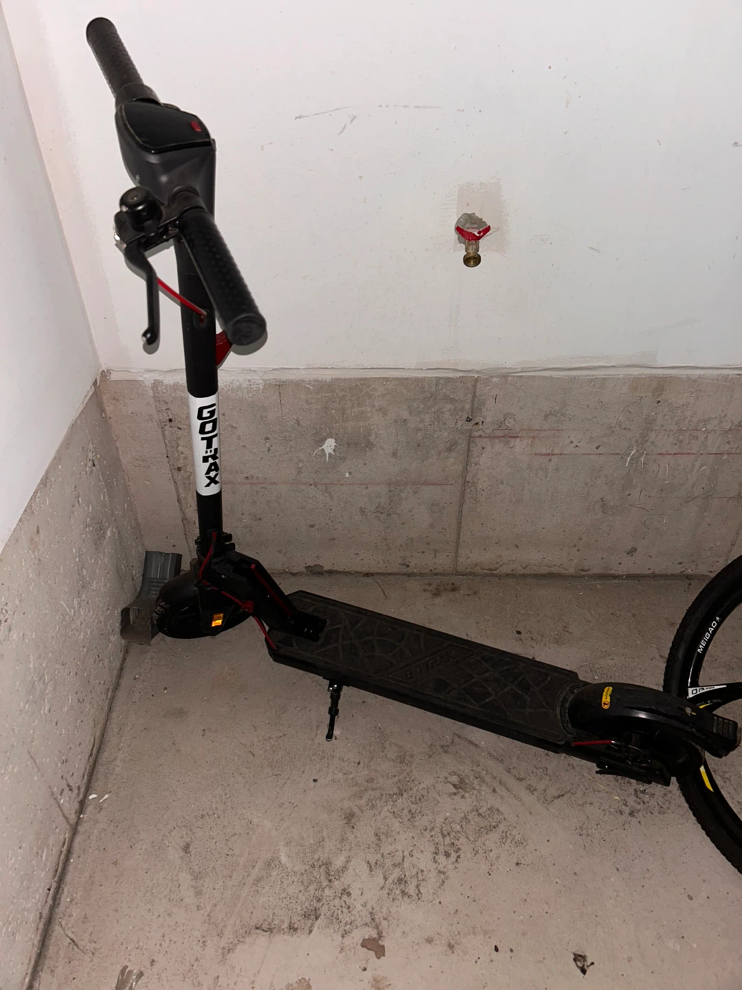 GOTRAX Electric Scooter