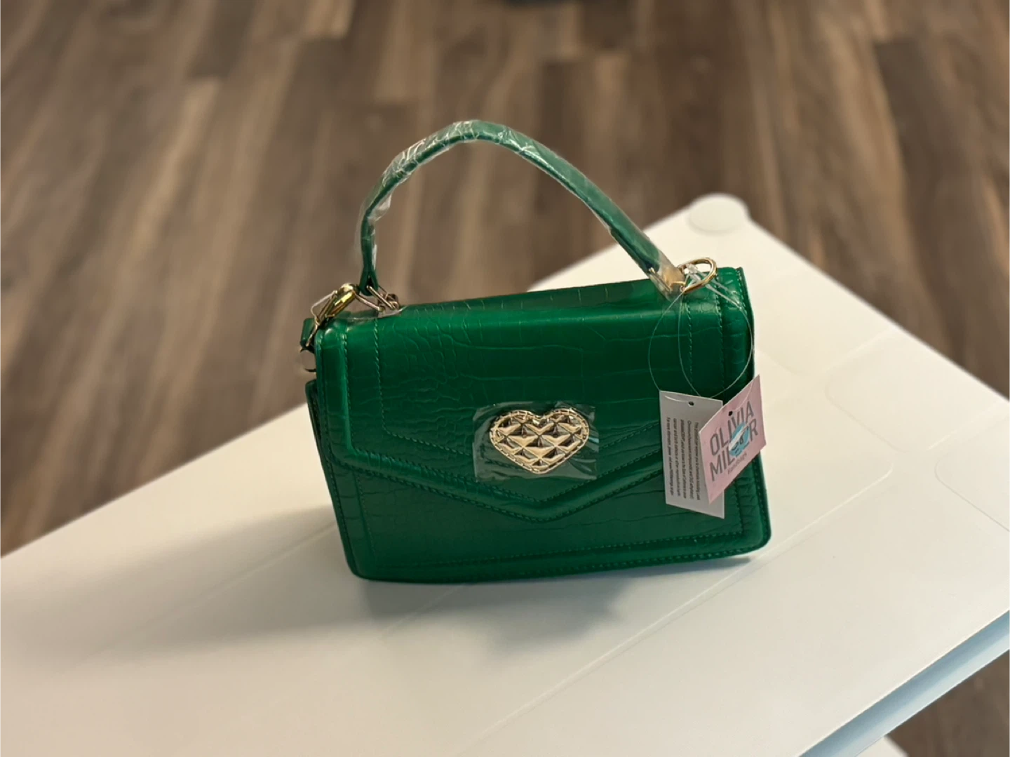 Olivia Miller Green Crocodile-Embossed Heart Lock Crossbody Bag - photo 2