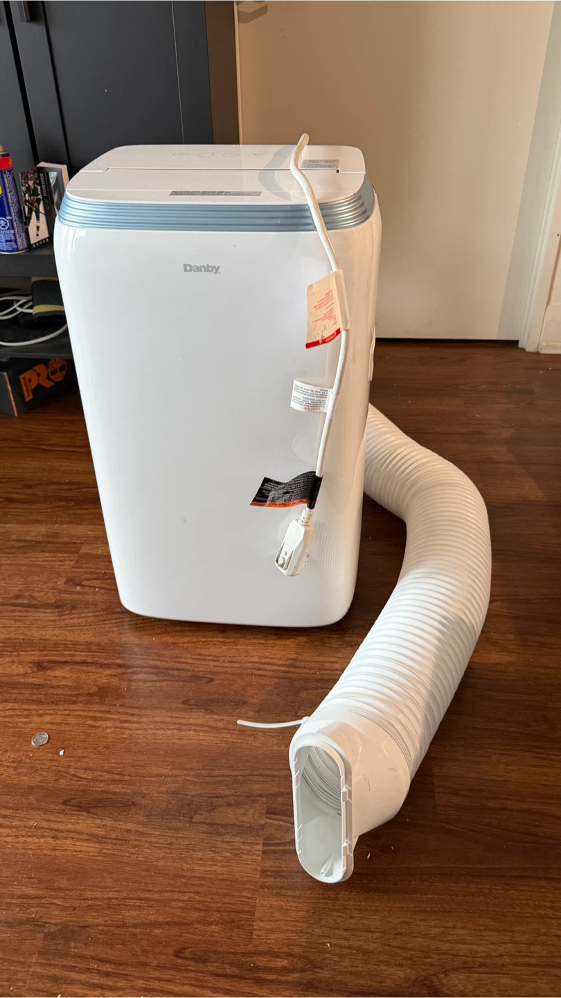 Danby Portable Air Conditioner with Hose