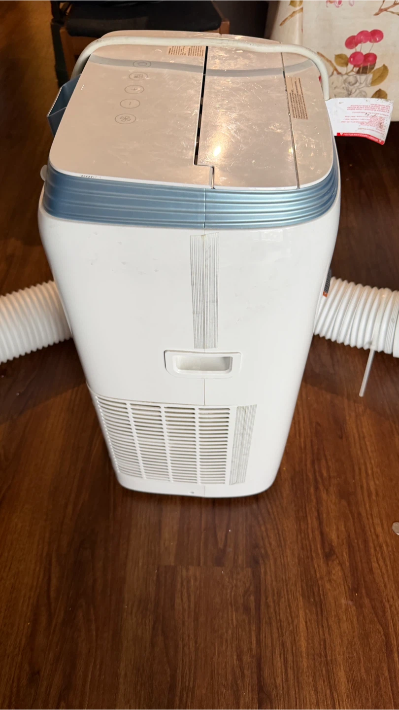 Danby Portable Air Conditioner with Hose - photo 2