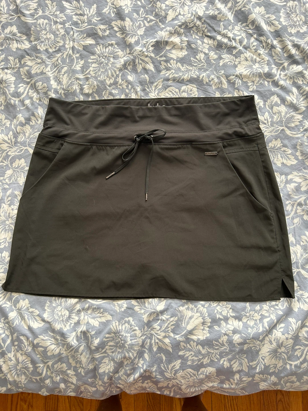 Ladies Hyba Skorts (2) + Hyba Shorts (1), size large - photo 4
