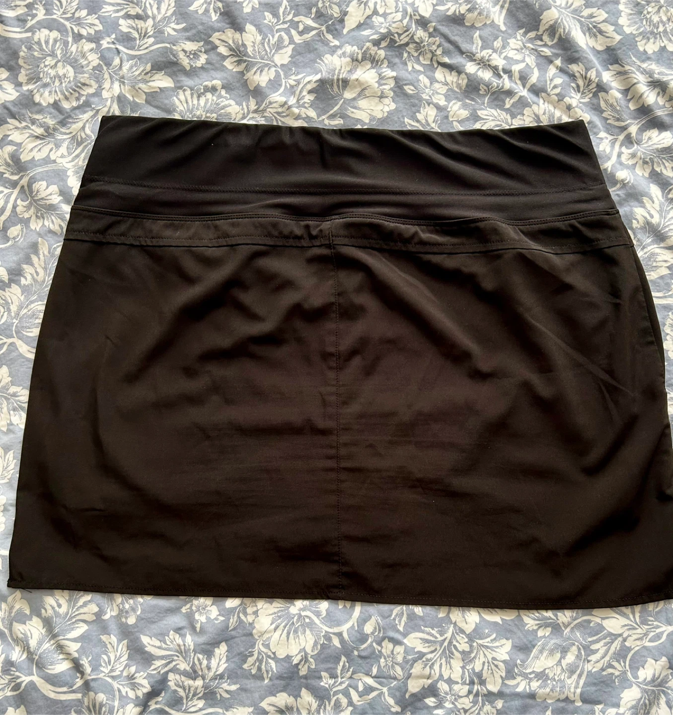 Ladies Hyba Skorts (2) + Hyba Shorts (1), size large - photo 3