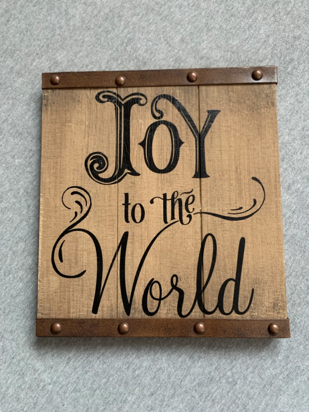 Wooden "Joy to the World" Christmas Sign