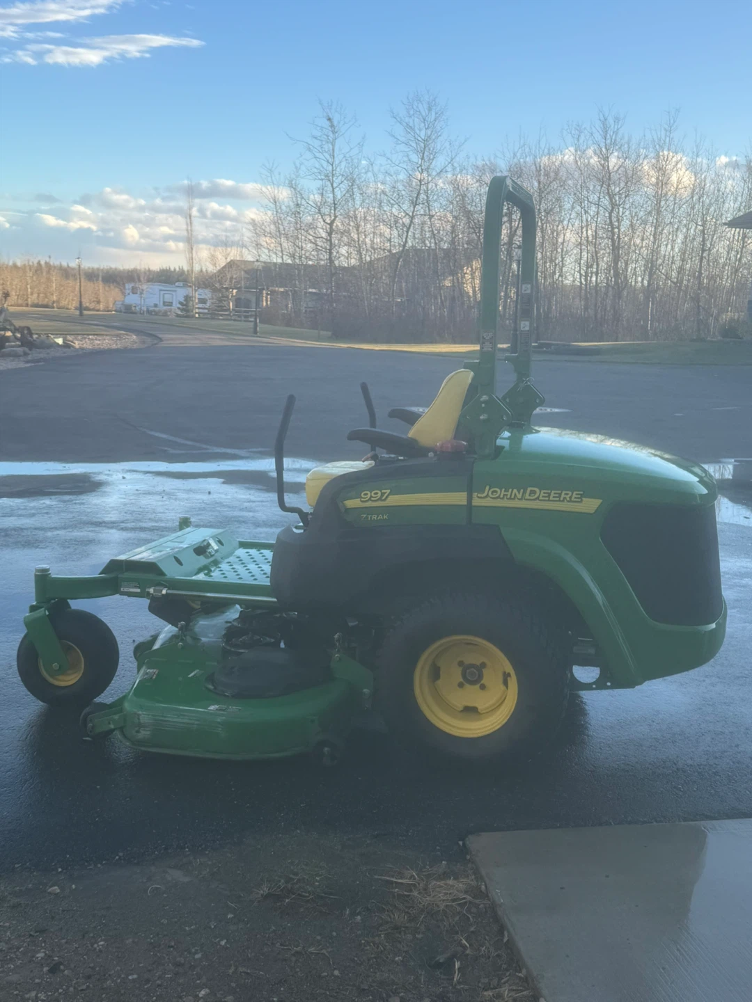 John Deere 997 ZTRAK Commercial 72 Mower