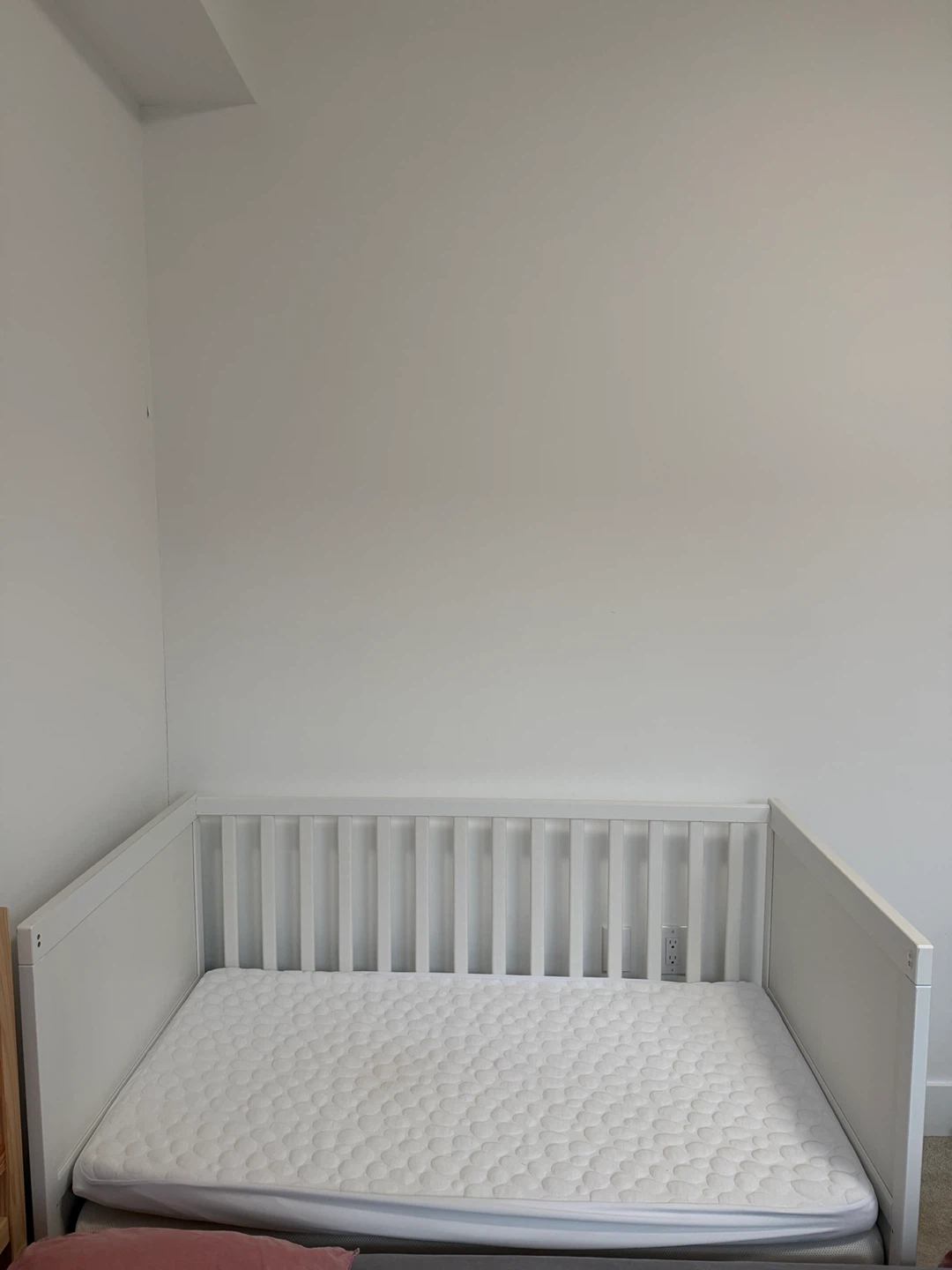 Ikea Sundvik White Crib with Mattress