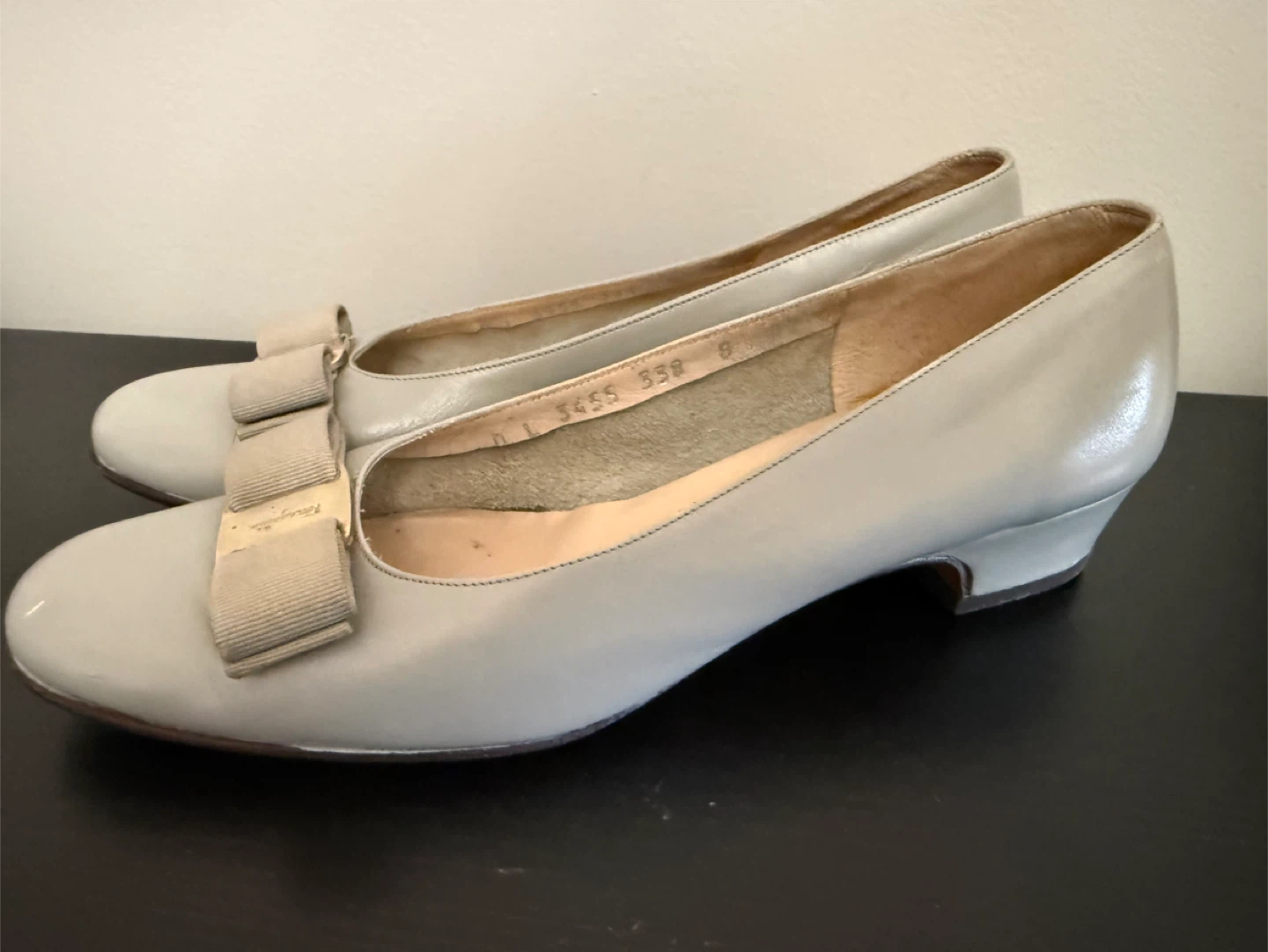 Salvatore Ferragamo Lillaz Vara- Gray Size 8AA - photo 2