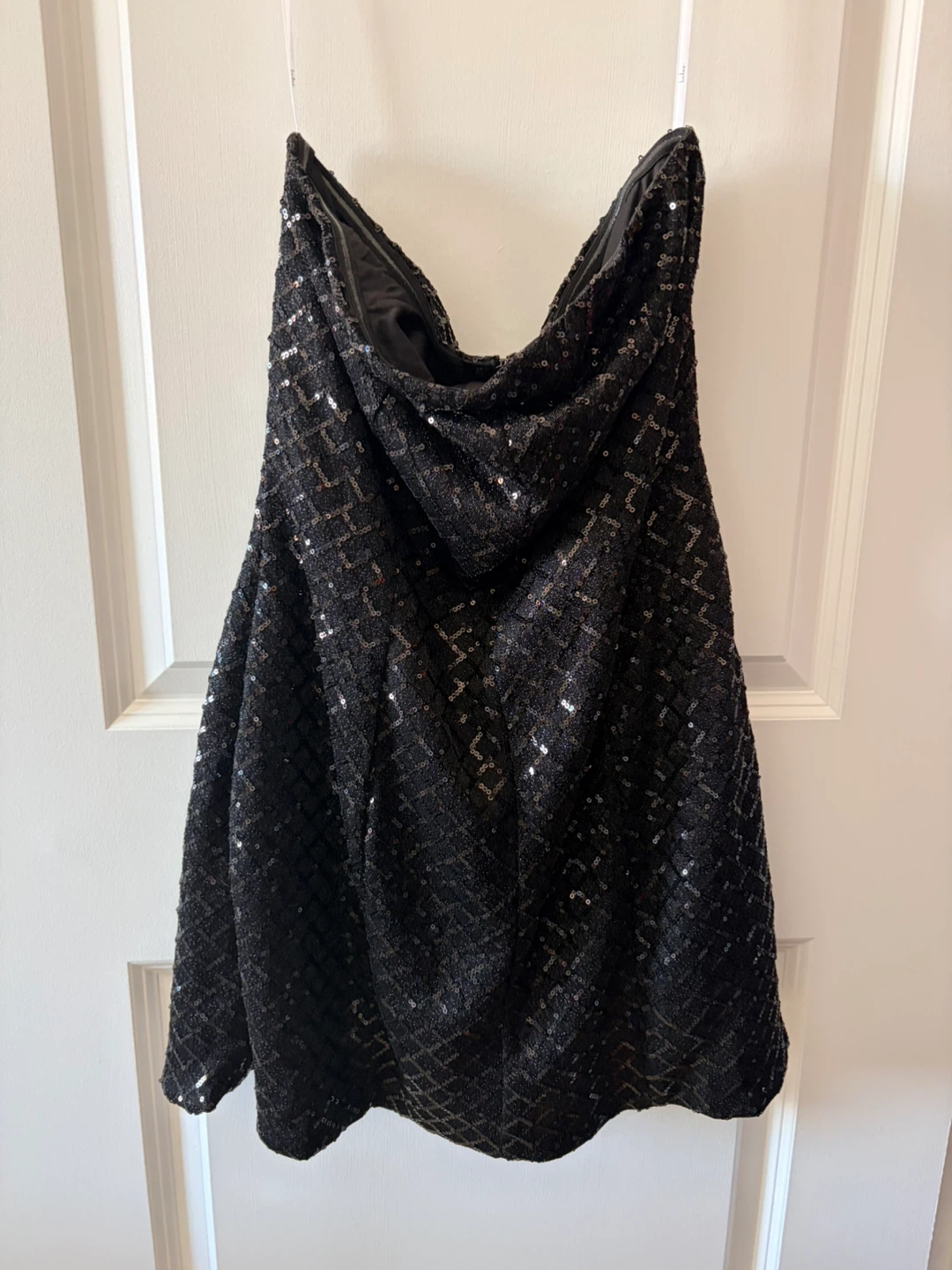 Lulus Black Sequin Strapless Scort Size L