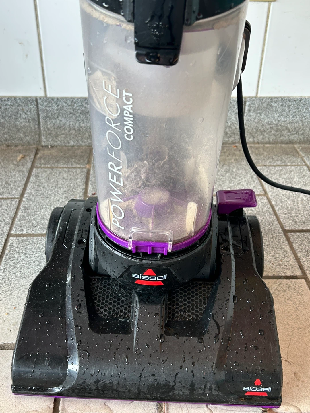 Bissell PowerForce Compact Vacuum Cleaner - photo 2