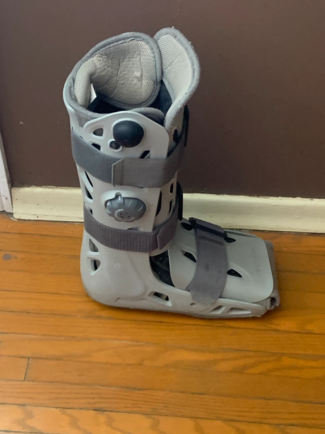 Aircast Walking Boot