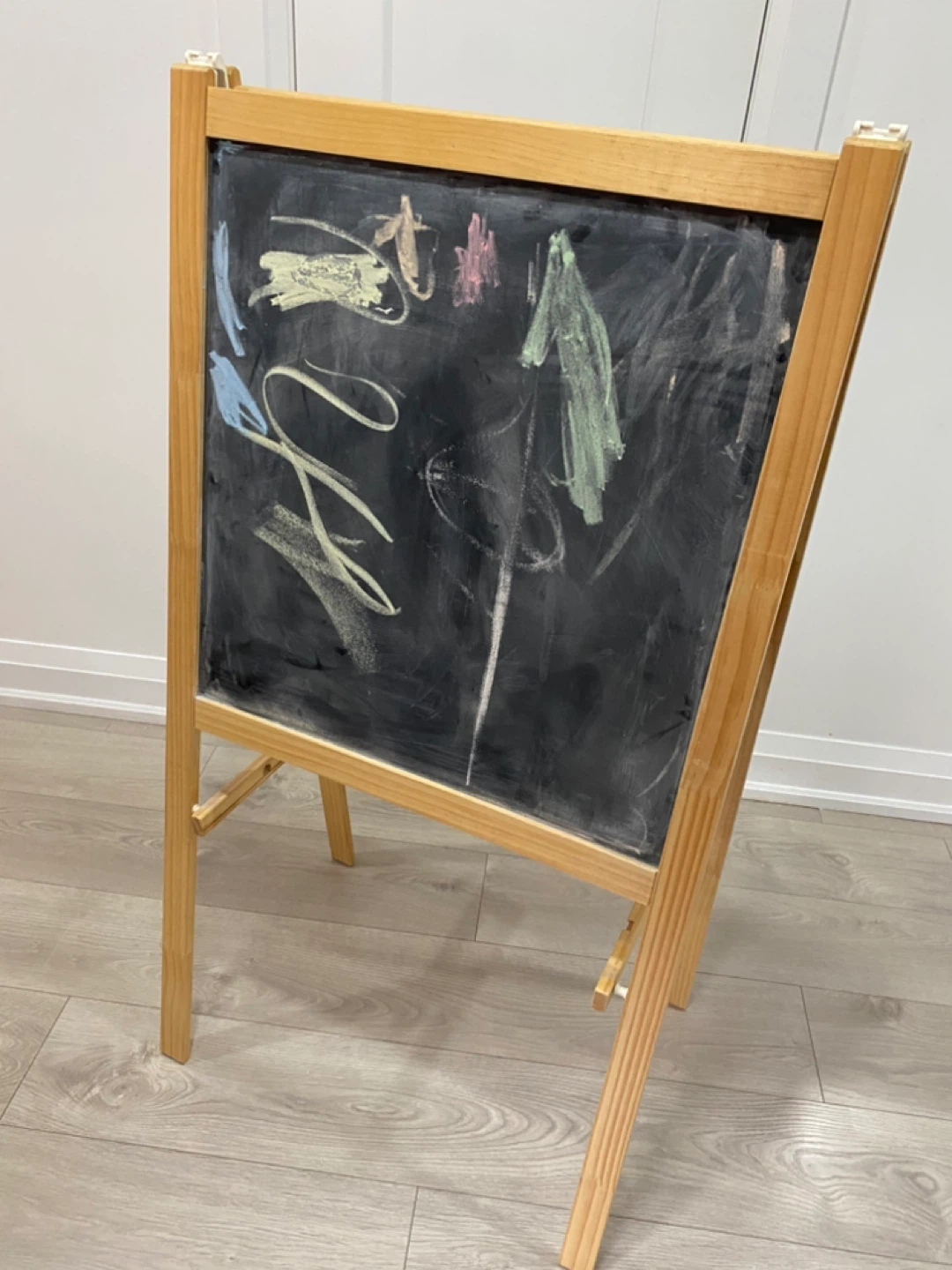 Wooden Easel Double-Sided Chalkboard Whiteboard