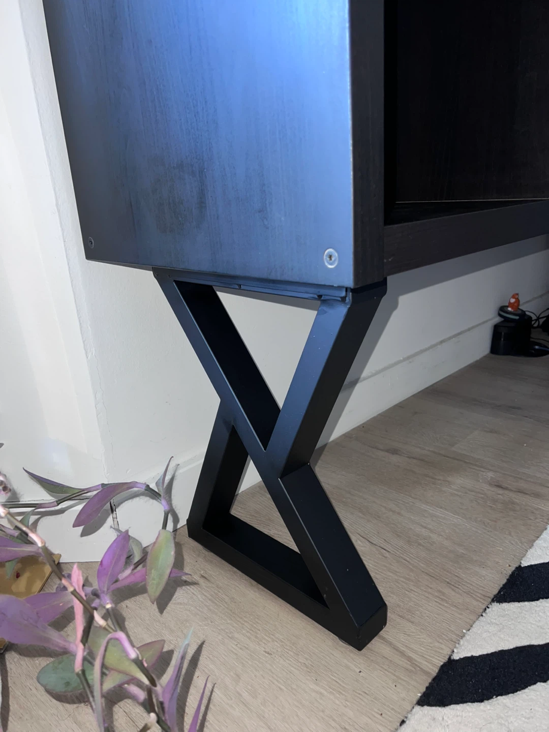IKEA KALLAX 8-CUBE WITH METAL LEGS - photo 2