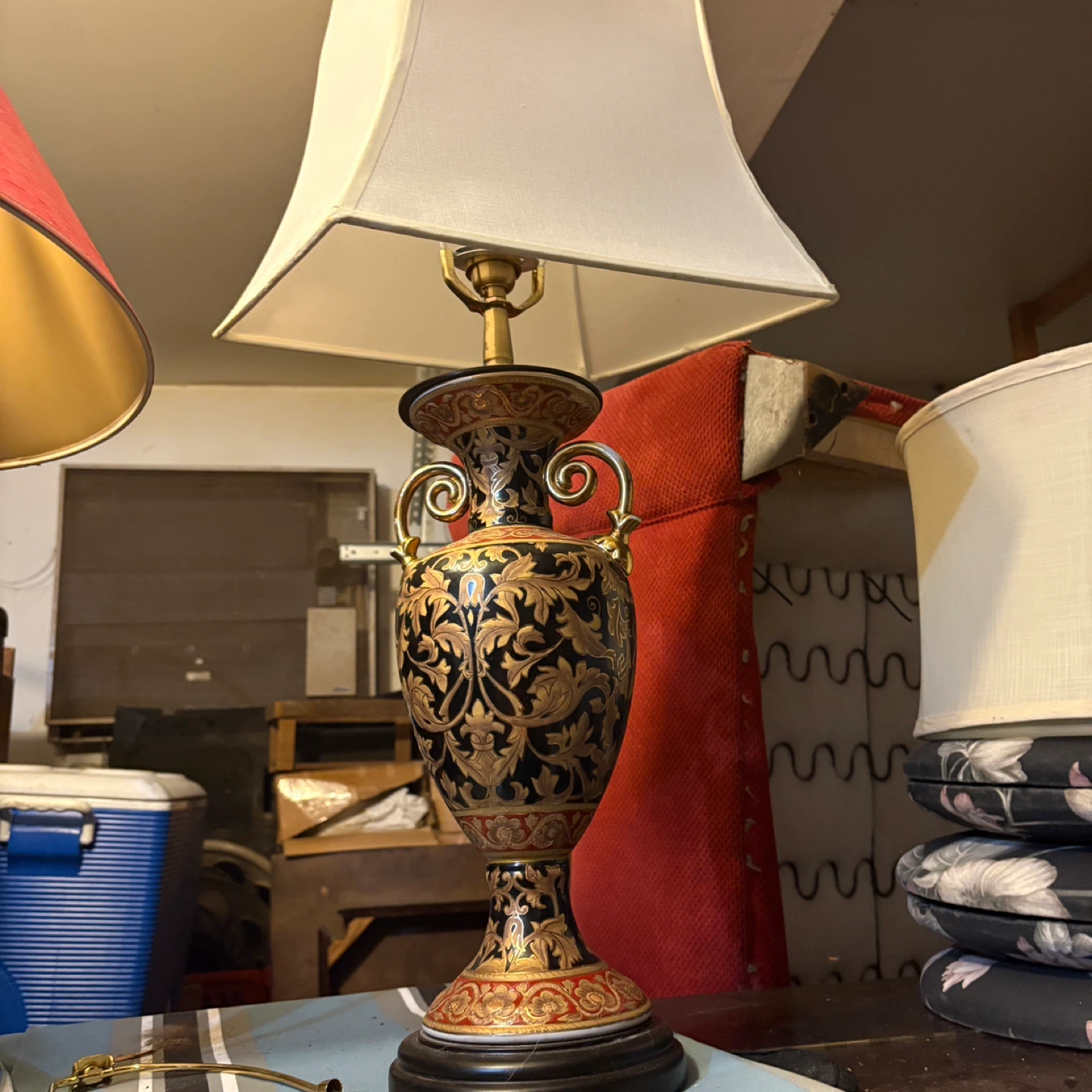 Bombay Company Ornate Vintage Table Lamp