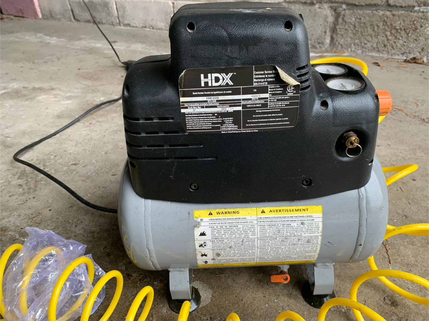 HDX 2.0 Gallon Air Compressor with Hose and Tire Inflator