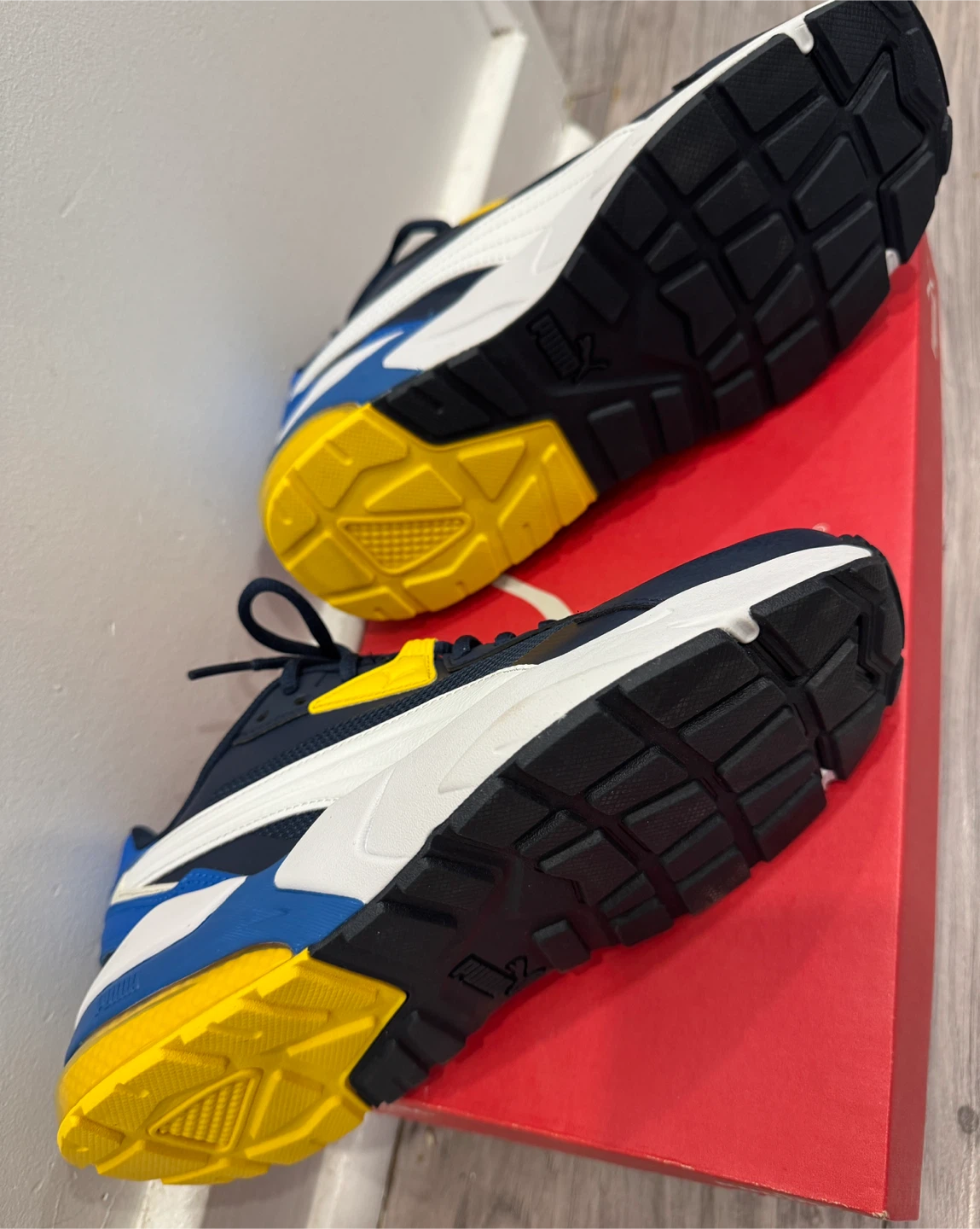 Puma boys Running Shoes, Size 6 - photo 5